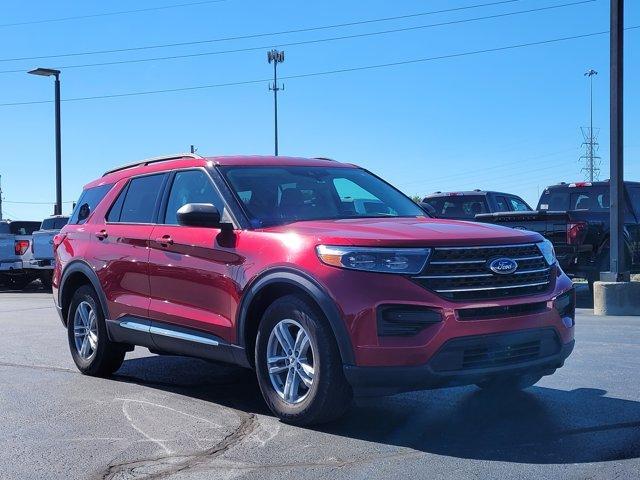 Photo of 2022 Rapid Red Metallic Tinted Clearcoat Ford Explorer