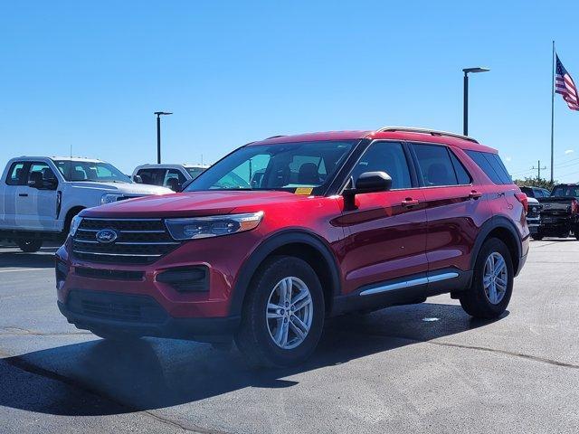Photo of 2022 Rapid Red Metallic Tinted Clearcoat Ford Explorer