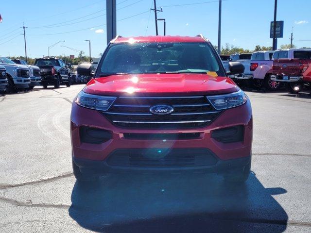 Photo of 2022 Rapid Red Metallic Tinted Clearcoat Ford Explorer