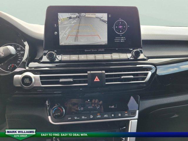 Photo of 2022 Cherry Black Kia Seltos