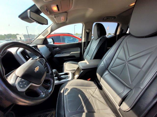 Photo of 2016 Silver Ice Metallic Chevrolet Colorado
