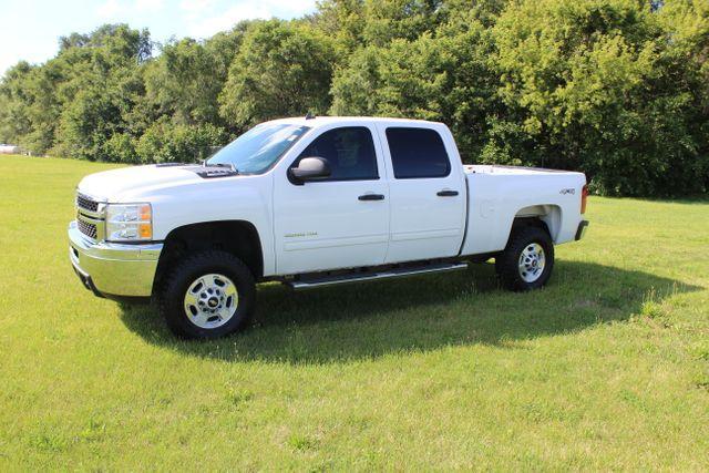 Photo of 2013 Summit White Chevrolet Silverado 2500