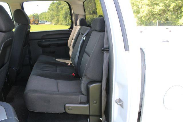 Photo of 2013 Summit White Chevrolet Silverado 2500