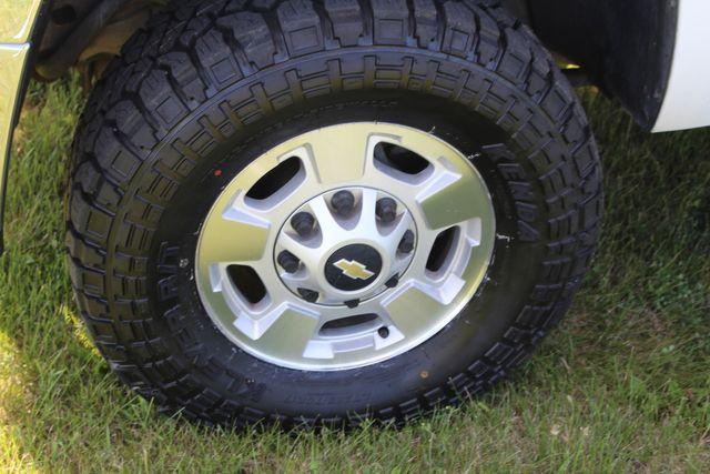 Photo of 2013 Summit White Chevrolet Silverado 2500