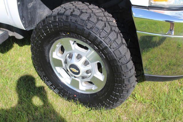 Photo of 2013 Summit White Chevrolet Silverado 2500