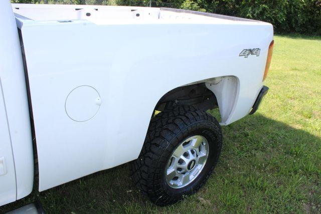 Photo of 2013 Summit White Chevrolet Silverado 2500