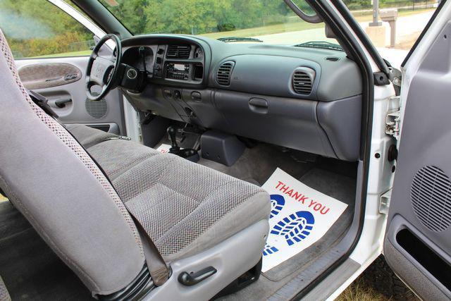 Photo of 2001 Bright White Clearcoat Dodge Ram 2500