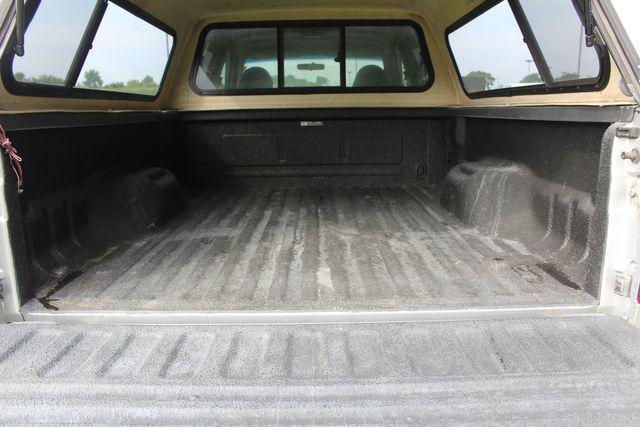 Photo of 2001 Silver Clearcoat Metallic Ford F-350