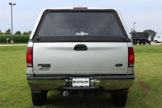 Photo of 2001 Silver Clearcoat Metallic Ford F-350