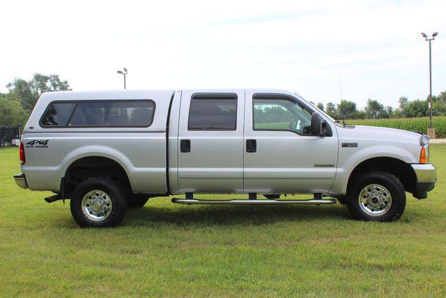 Photo of 2001 Silver Clearcoat Metallic Ford F-350