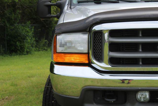 Photo of 2001 Silver Clearcoat Metallic Ford F-350