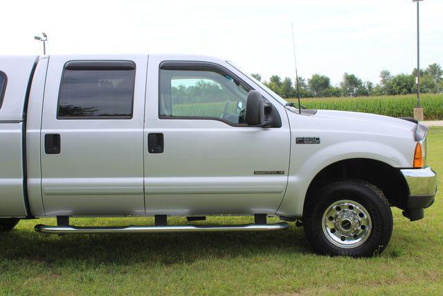 Photo of 2001 Silver Clearcoat Metallic Ford F-350