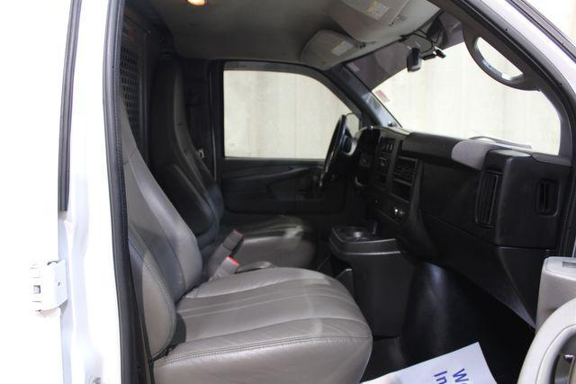 Photo of 2014 Summit White Chevrolet Express 3500