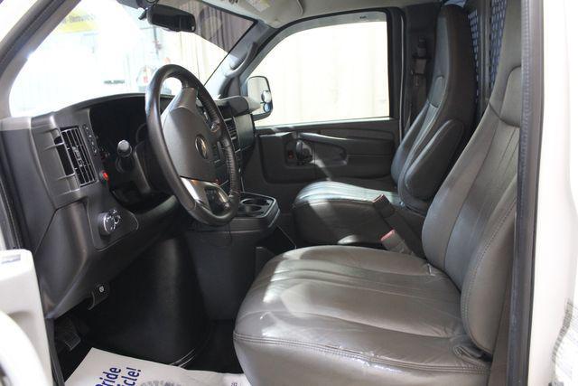 Photo of 2014 Summit White Chevrolet Express 3500