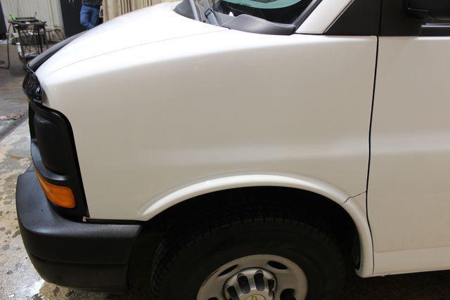 Photo of 2014 Summit White Chevrolet Express 3500