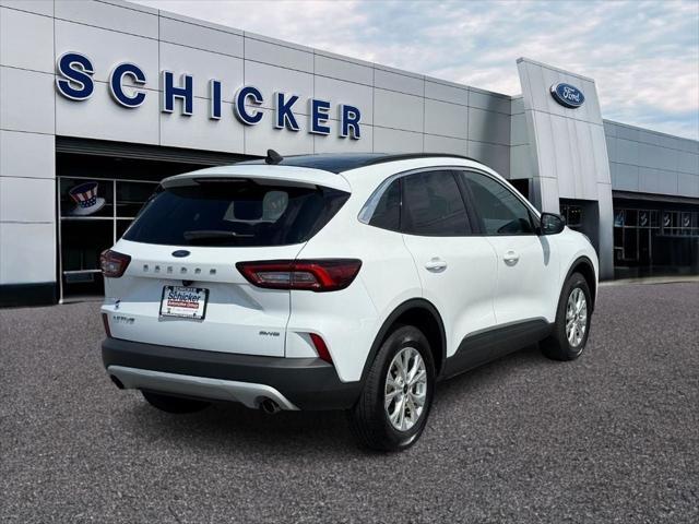 Photo of 2023 Oxford White Ford Escape