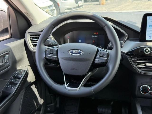 Photo of 2023 Oxford White Ford Escape