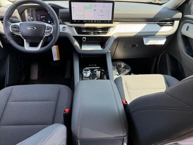 Photo of 2025 Agate Black Metallic Ford Explorer