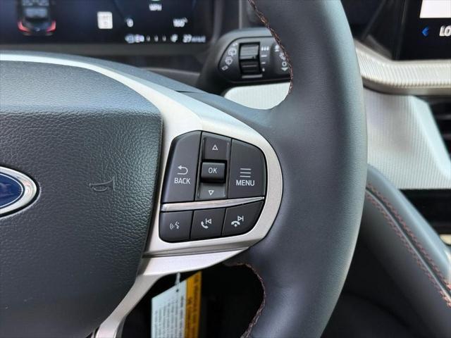 Photo of 2025 Agate Black Metallic Ford Explorer