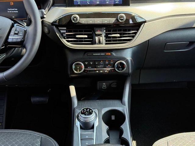Photo of 2025 Space Silver Metallic Ford Escape