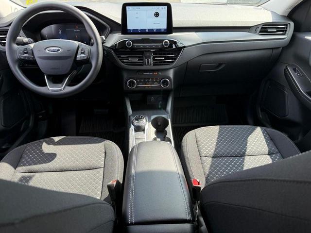 Photo of 2025 Agate Black Metallic Ford Escape