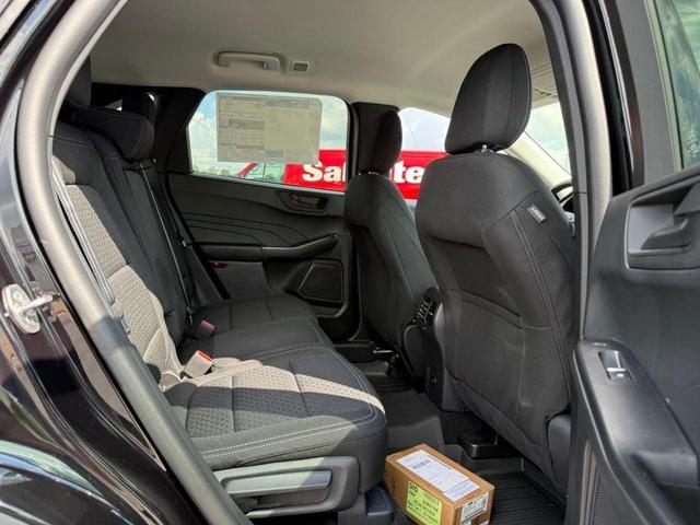 Photo of 2025 Agate Black Metallic Ford Escape