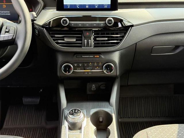 Photo of 2025 Agate Black Metallic Ford Escape