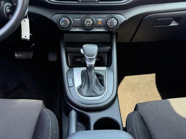 Photo of 2023 Gravity Gray Kia Forte