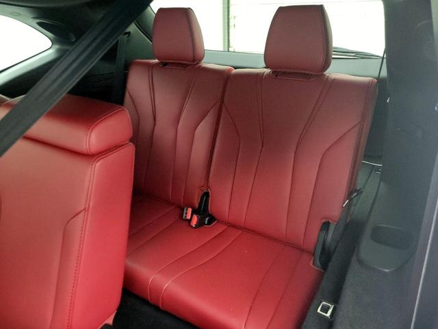 Photo of 2023 White Acura MDX
