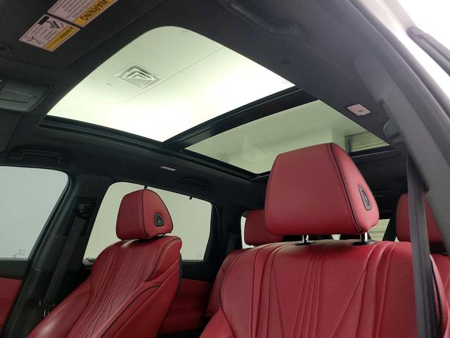 Photo of 2023 White Acura MDX
