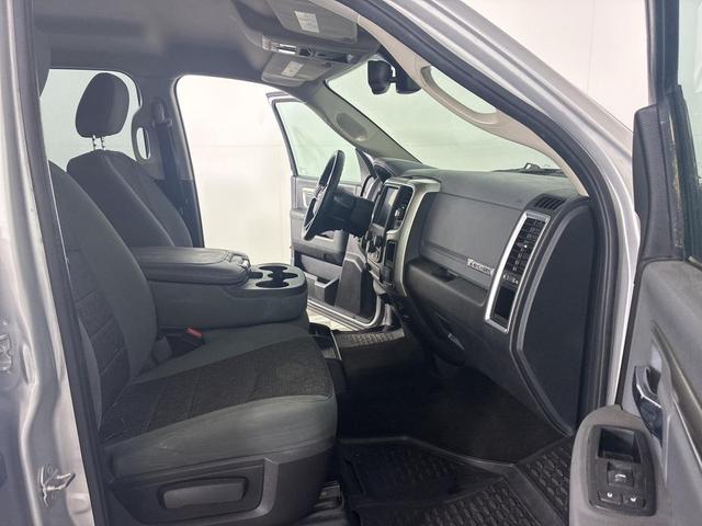 Photo of 2016 Bright Silver Metallic Clearcoat RAM 1500