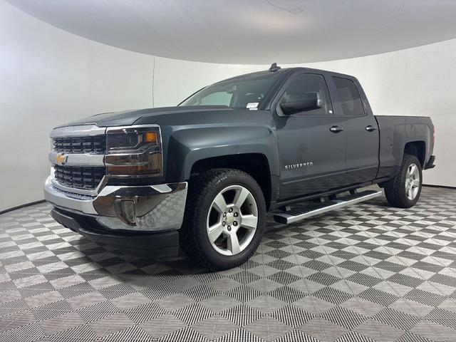 Photo of 2017 Graphite Metallic Chevrolet Silverado 1500