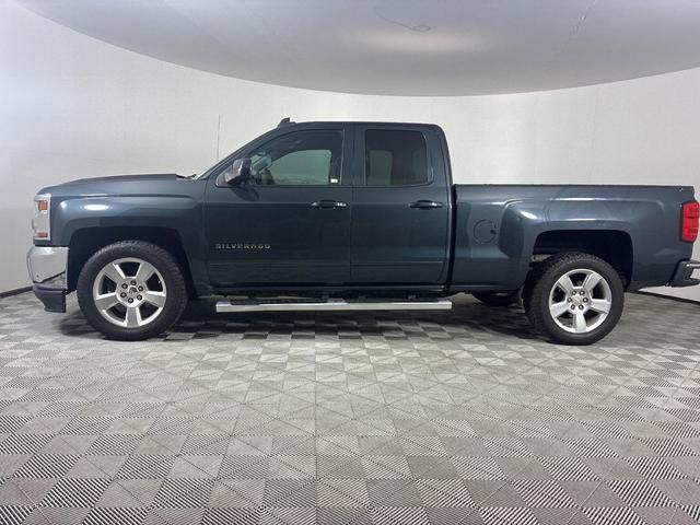 Photo of 2017 Graphite Metallic Chevrolet Silverado 1500