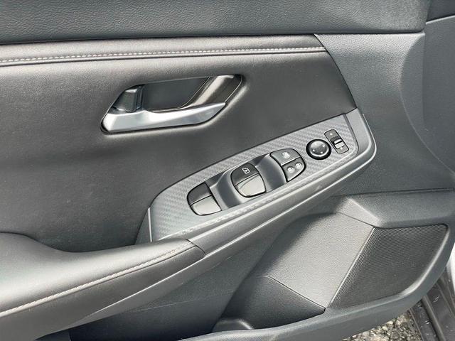 Photo of 2025 Gun Metallic Nissan Sentra