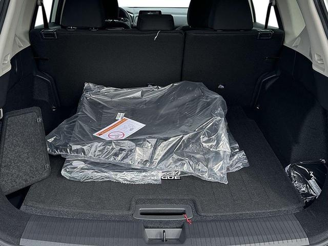 Photo of 2026 Glacier White Nissan Rogue