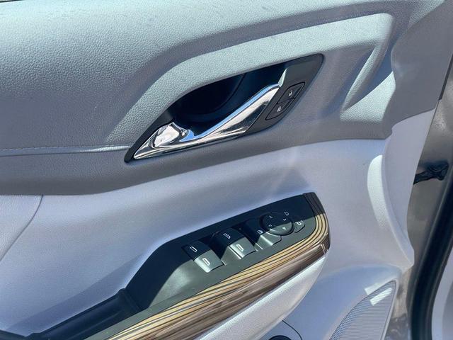Photo of 2019 Pepperdust Metallic GMC Acadia