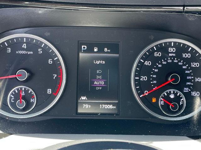 Photo of 2022 Glacial White Pearl Kia K5