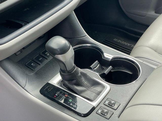 Photo of 2018 Predawn Gray Mica Toyota Highlander