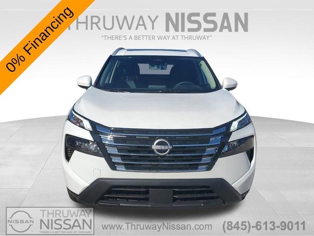 Photo of 2025 Everest White P Nissan Rogue