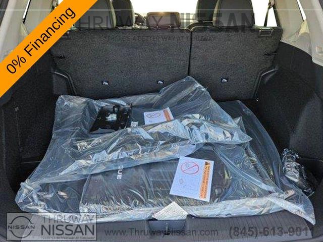 Photo of 2025 Everest White P Nissan Rogue