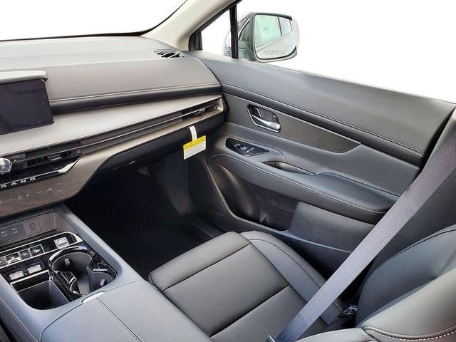 Photo of 2025 Black Nissan Murano