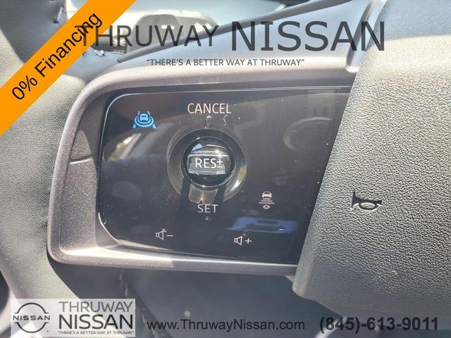 Photo of 2025 Everest White P Nissan Murano