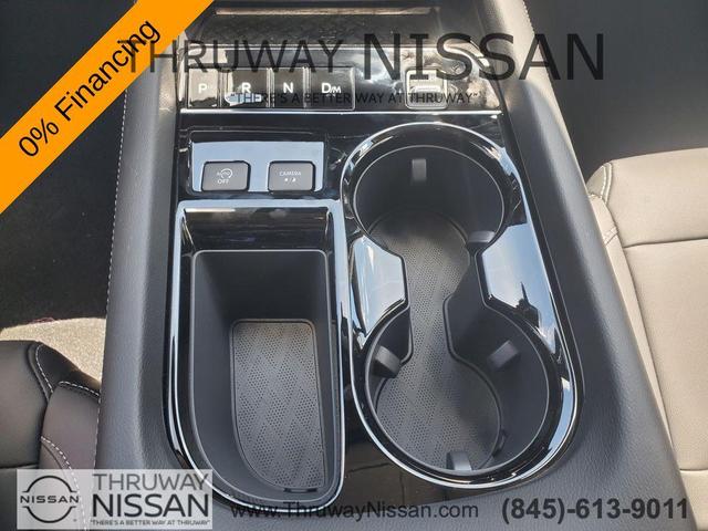 Photo of 2025 Everest White P Nissan Murano