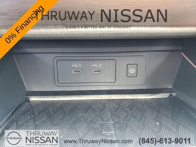Photo of 2025 Everest White P Nissan Murano