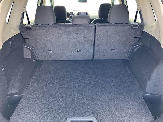 Photo of 2025 Glacier White Nissan Rogue
