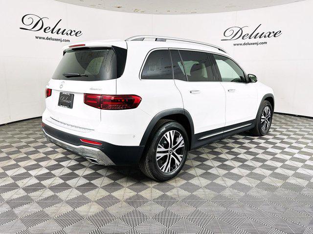 Photo of 2024 Polar White Mercedes-Benz GLB 250