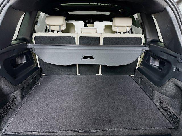 Photo of 2024 Polar White Mercedes-Benz GLB 250