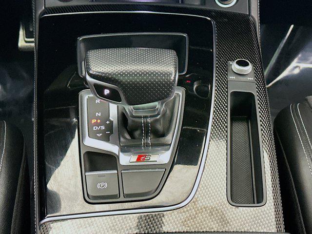 Photo of 2022 Ibis White Audi SQ5