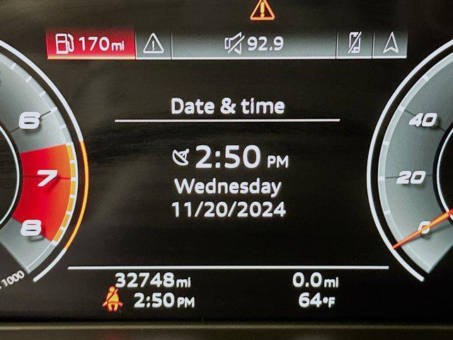 Photo of 2022 Ibis White Audi SQ5