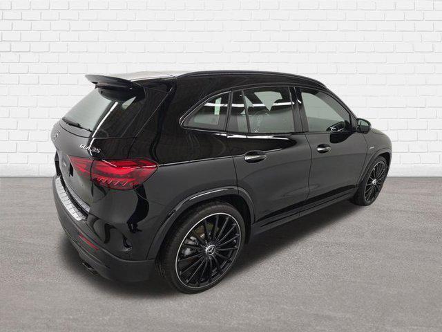 Photo of 2024 Night Black Mercedes-Benz AMG GLA 35